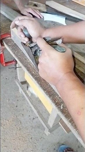 This is how a plainer is important for a manual worker.#plainer #skills #woodworking