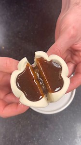 Here's a heavenly treat with layers of vanilla goodness! 😍 110% Tahitian Vanilla Cupcake by @pierrejean_quinonero for @fscapferrat ❤️ It is composed of Breton shortbread, vanilla crispy, vanilla biscuit, vanilla cream, vanilla ganache and vanilla nectar 😋 Pure bliss! 🥰 . . . #pastryart #pastrychef #chef #pastry #pastryporn #pastrychefs #pastrychefsofinstagram #pastrycheflife #pastrylove #pastrylover #pastrypassion #pastrylife #pastryarts #pastryinspiration #instapastry #patisserie #patisserie