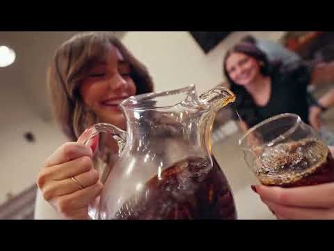 Party in a Pitcher - Splenda Peel & Pour