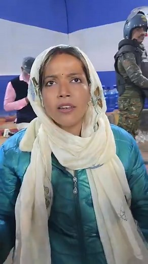 #LathiCharge सासाराम स्ट्रांग EVM स्ट्रॉन्ग रूम के बाहर जुटे समर्थकों और प्रशासन के बीच बढ़ा तनाव अचानक पुलिस ने किया लाठीचार्ज। कई प्रत्याशी, लगी छोटे आई सुनते हैं क्या कहते हैं जन सुराज के नेता #sasaram #EVM #rohtas #biharvidhansabhaelection2025 | Rohtas Ka Samachar