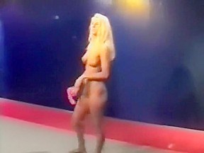 DWW Lada vs Blond hair