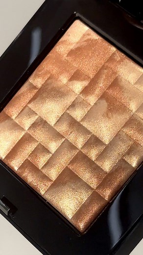 Ready in a flash. These 5 easy essentials get you prepped for the party, quick. THE ESSENTIALS: • Skin Long-Wear Weightless Foundation:16-hour color-true wear • Highlighting Powder: Instant glow for cheeks (and eyes) • Pot Rouge: 2-in-1 color for lips and cheeks • Long-Wear Cream Shadow Stick: Instant definition and 24- hour wear • No Smudge Mascara: Finishing touch with waterproof wear #BobbiBrown #SkinLongWear #LongWearCreamShadowStick #EasyMakeup #PartyMakeup | Bobbi Brown Cosmetics