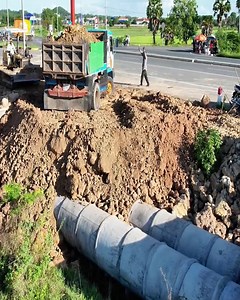 65K views · 564 reactions | Excavator Masterclass: Raw Ground to Perfect Grade | Chocolate | Facebook