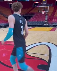 1.4K views · 18 reactions | Melo  (via @hornets) | Deep Hoops | Facebook