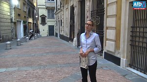 Teilen! Alice Weidel in Genua: Extremismuskanzlerin wirkt auch in Italien! Während die deutschen Medien den Anschlag in Barcelona in Vergessenheit geraten lassen, beherrscht das Thema beispielsweise in Italien die Schlagzeilen. In Genua habe ich mir die Situation vor Ort angeschaut, denn hier ist der Islamismus nicht nur greifbar, sondern wird auch nicht verschwiegen, wie unter anderem die Top-Nachricht des gestrigen Tages zeigt. Was die eher linke Zeitung "Il Secolo" berichtet und inwiefern das