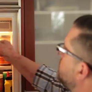 Never buy store-bought shaving cream again. Step-by-step instructions: http://bit.ly/2qpoW73 | Kin