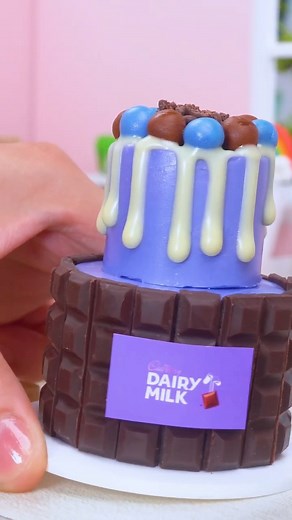 Sweet Dairy Milk Chocolate Purple Cake  Miniature Cake Decorating #cake #shorts | CC Cine Calidad | Facebook