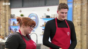 19K views · 115 reactions | Two teams of four celebrities compete in the pairs challenge's first round. There's a twist: they have to cooperate to make the same dish twice. Each couple is divided by a wall, forcing them to work together creatively to ensure their plates have the same flavour and appearance. #MasterChef #MasterChefUK | MasterChef UK | Facebook