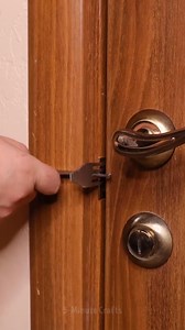 208K views · 274 reactions | Door Lock Trick Using Just a Fork | 5-Minute Crafts SHORTS | Facebook