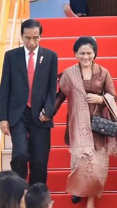 266K views · 16K reactions | Terimakasih, kalian berdua sudah pernah melukis cerita indah di negeri ini. Terimakasih sudah pernah hadir di negeri ini, memberikan nuansa baru dan indah. Terimakasih sudah pernah menjadi presiden dan ibu presiden untuk Indonesia. Terimakasih atas pengabdian dan pengorbanan kalian berdua untuk bangsa ini. Terimakasih dariku untuk kalian berdua, mantan terindah. | Sam Patanduk | Facebook