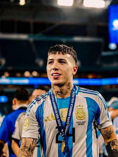 Enzo Fernández skills and highlights — Argentina midfielder