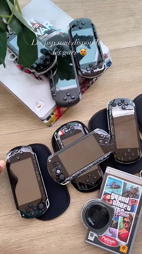 PSP à vendre avec 20 jeux - Bon plan !