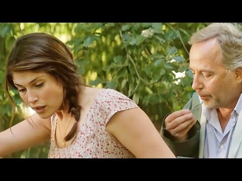 پیر مرد حشری عاشق زن زیبا جوون همسایه میشه که به هیچکس نه نمیگه بعدش...