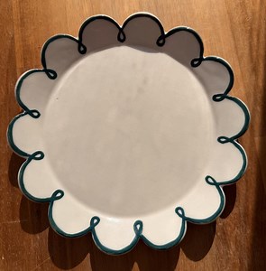 Scallop Ribbon 8-inch Plate - Etsy Canada