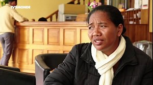 106K views · 124 reactions |  La mort, en couches, d'une jeune femme qui se disait battue par son conjoint fait polémique à Madagascar. Ce drame, qui a d'abord été très commenté sur les réseaux sociaux, déclenche un début de prise de conscience sur la manière dont la société malgache traite les femmes. | TV5MONDE | Facebook
