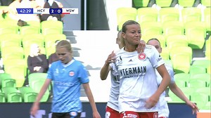 Sophie Harding with her first goal of the season!! 🔥 The Western Sydney Wanderers Women forward with a brilliant strike right before the break to half the deficit at AAMI Park! 📺 Tune in LIVE on 10 Play! #MCYvWSW #ALW | DubZone
