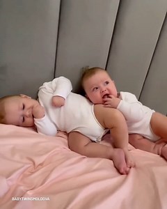 102K views · 1.5K reactions | Two little munchkins, love you both 殺 | Adorable and funny babies | Facebook