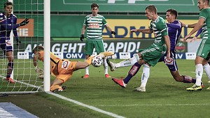 Derby-Held Patrick Pentz: "Habe ich noch nie von Tormann gesehen"