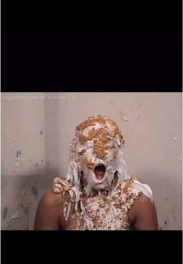 Enjoy Pie Barrage Fun with Gorgeous Girls