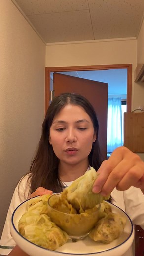 Cabbage Momo Recipe: How to Make Delicious Cabbage Momos