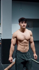  ¡Supera tus límites con el peg board!  Este brutal dispositivo no solo evalúa tu fuerza, coordinación y resistencia, sino que te reta a rebasar tus propios límites. Escalar en el peg board no es solo un movimiento, ¡es un desafío mental y físico que te transforma en un guerrero más fuerte con cada subida!  . . . #CrossFit #PegBoardChallenge #MenteFuerte #CuerpoFuerte #SuperaTusLimites #NoPainNoGain | Singular WOD | Facebook