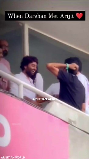 16K views · 838 reactions | The moments when Darshan Raval met Arijit Singh ❤️梁 #arijitsingh #darshanraval #IndvsPak #simplicity | 헔헥헜헝헜헧헜헔헡 헪헢헥헟헗 シ︎ | Facebook