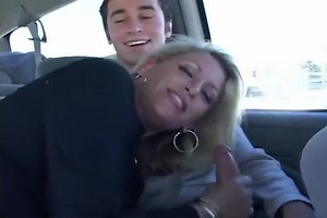 Chelsea Zinn Gets Talked Into Threesome