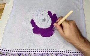 Veja como pintar uma rosa passo a passo | Pintando com alegria