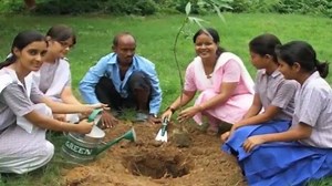 Model Degree College built at Rajnandgaon in Chhattisgarh will boost quality education in Left-wing extremism affected District. #TransformingEducation | Smriti Zubin Irani