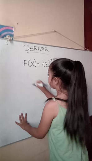 Derivada de 12x^4: Explicación paso a paso