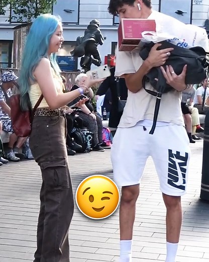 Smart Way To Get Girls Number! 🤣 | Who Cares?