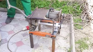 Welcome to my channel Mr Novruz where you will learn how to make hand made crafts, presents, toys,life hack, The main thing is that one can make it at home and with one's own hands Bending machine for metal. Bender, make a bending machine for metal. Homemade machine for bending metal. DIY metal bending machine. Mini bending machine for metal. Manual bending machine for metal. A simple bending machine for metal. How to make a bending machine for metal. Homemade manual bending machine for metal. B