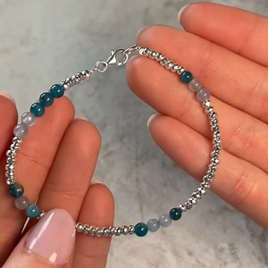 Add a touch of sea breeze to any outfit with NEW Pebble Bay Bracelet featuring genuine apatite and hematite! 😍 Today Only: EXTRA $20 OFF! While supplies last. CODE: PEBBLE Shop Now: https://bit.ly/PeblBay | Inspiranza Designs