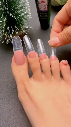 How to Apply Polygel Over Nail Tips‼️ #polygel #nails #nailtutorial