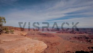 Amazon.com: Large Rooftop Cargo Carrier Box with Claw Sticker, Heavy Duty Hard Shell Roof with Security Keys, Waterproof Rooftop Cargo Box, 62 (L) x 31 (W) x 15(H) Inches, 14 Cubic Feet (Tool-Free Install), White : Automotive