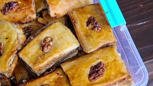 Tasty Eastern Cakes Background Close V: video de stock (totalmente libre de regalías) 1022047291 | Shutterstock