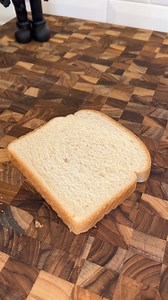 Breakfast sandwich hack 🍳 #satisfying #recipe #lifehack | Kyle Istook