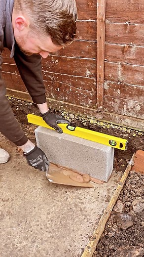 174K views · 31 reactions | Life of a bricklayer 隣 . #bricklayer #bricklaying #blocklaying #blockwork #substructure #dpc #homeextension #homeimprovement #satisfying #asmrsounds #soundon #builder #kingsheath #explore | D5 Construction LTD | Facebook