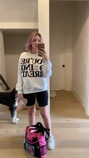 Chemo Day 1 I’m feeling good, feeling strong, I’m in really high spirits today and I’m ready to kick cancers ASS!! You messed with the wrong woman cancer. I have built a masterpiece of a life and you are NOT about to take it from me...step off. #gifflifepartyof7 #cancersucks #cancer #breastcancer #chemotherapy #chemo | Caravan Comfort Boutique