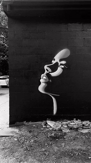 @jasninedesigns testing out the lace overlay technique 💜 #streetarteverywhere | Rock The Bells