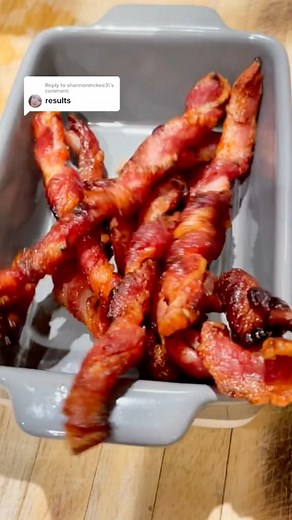 These bacon twists are an amazing sweet and spicy snack #snacks #bacon #easyrecipes | Daddymaycooks - It's Daddy May