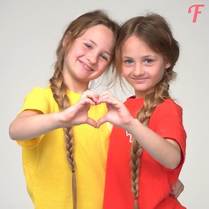 51K views · 514 reactions | Des filles sosies se font relooker pour se distinguer | Femme Heureuse | Facebook