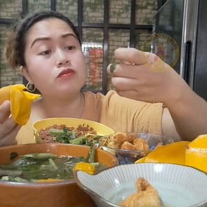 15K views · 422 reactions | Sinabawang gulay (law-oy) at fried salmon belly Mukbang. Panalo sa sarap . #WincelPoohLover #mukbangasmr #omad #vegetarian #eatingshow #mukbangers #pagkaingpinoy #filipinofood | Wincel Poohlover | Facebook