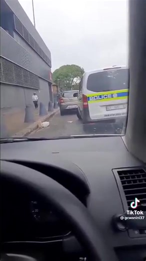 SAPS Members allegedly taking bribe from a drug lord….. | Reactions Only