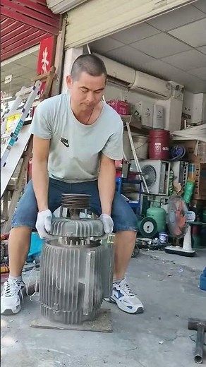 Disassembly process of an electric motor