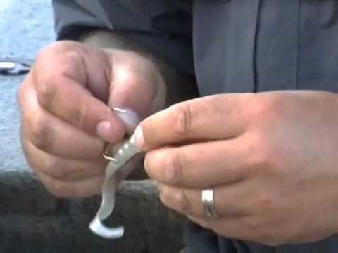 How to rig an in-line bucktail with a trailer for Musky fishing