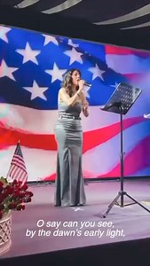 El Himno Nacional de #EEUU "The Star-Spangled Banner", hace referencia a la bandera🇺🇸, que representa esperanza y perseverancia. Este año, el himno fue interpretado por Fabiola Roudha durante la #CelebraciónDePelícula de #July4GT. ¡Dale ❤️ si te parece increíble su interpretación a cappella! | US Embassy Guatemala