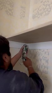 Caulking with a pro #caulk #pro #painter #builder #contractor #handyman #tip #tips #howto #diy | Eduardo Lopez