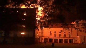 FIRE DESTROYED MAKERERE UNIVERSITY MAIN BUILDING (ivory tower) | Team Yoweri 24/7.