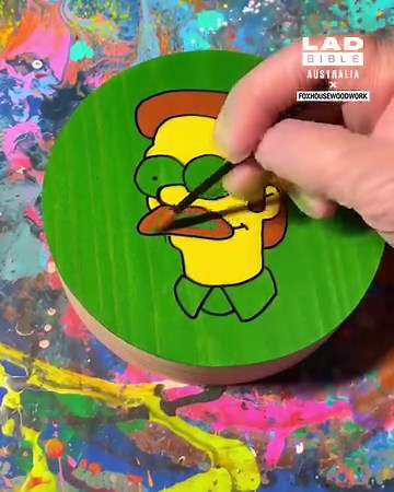 This wood stain is so satisfying to watch! 🤩 | LADbible Australia